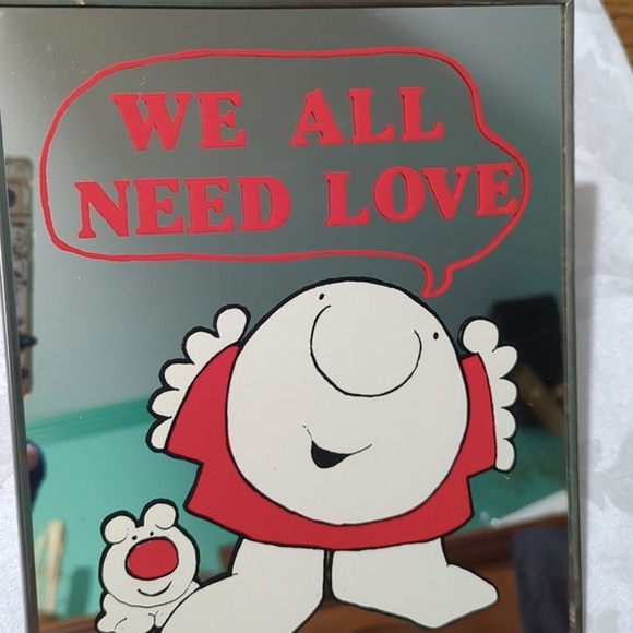 Classic Ziggy Mirror. Metal 8 x 10" Frame. - Picture 6 of 9